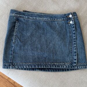 Levi's Women's Denim Wrapped Skirt | Size 29